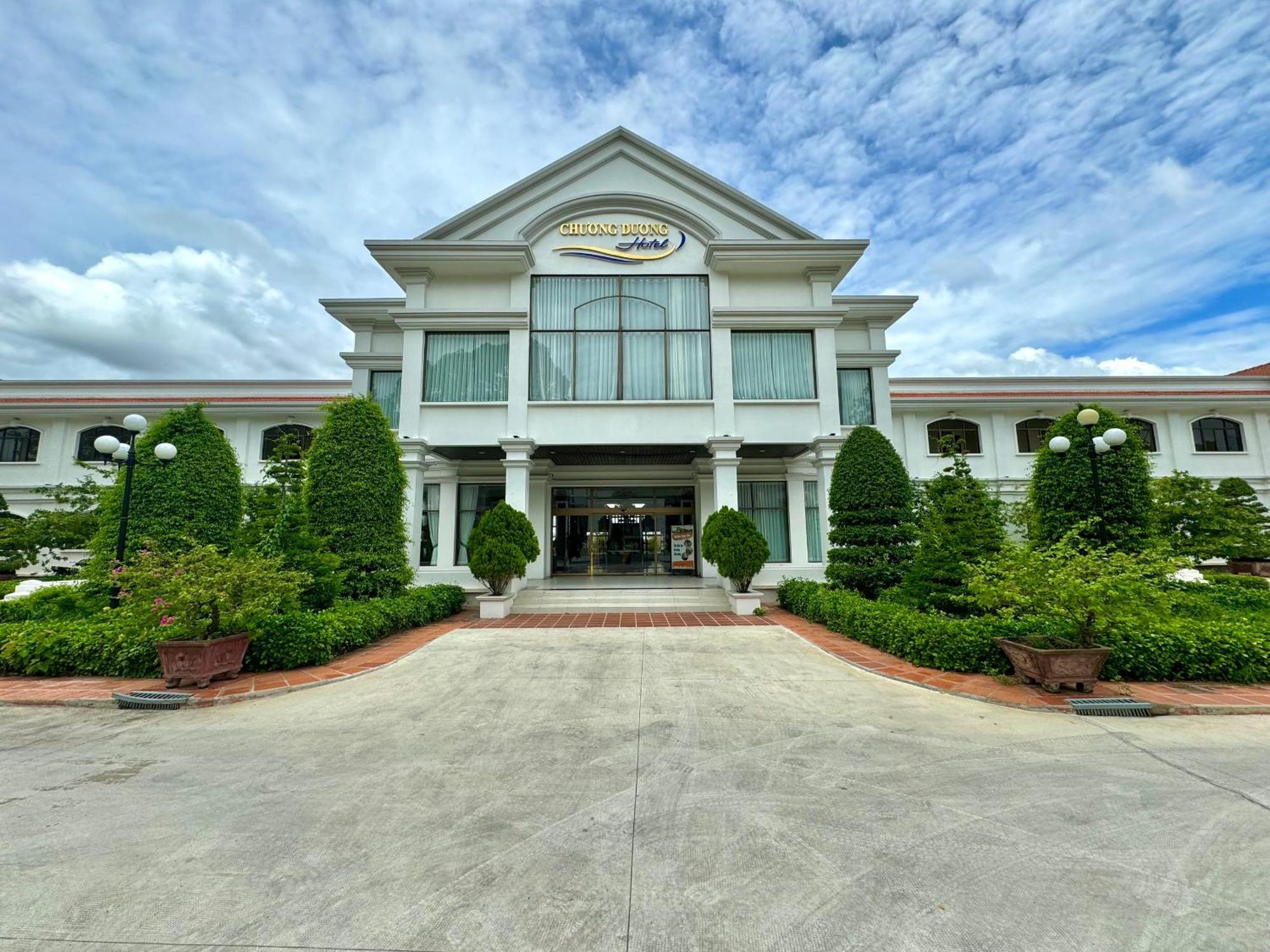 Chuong Duong Hotel หมีทอ ภายนอก รูปภาพ
