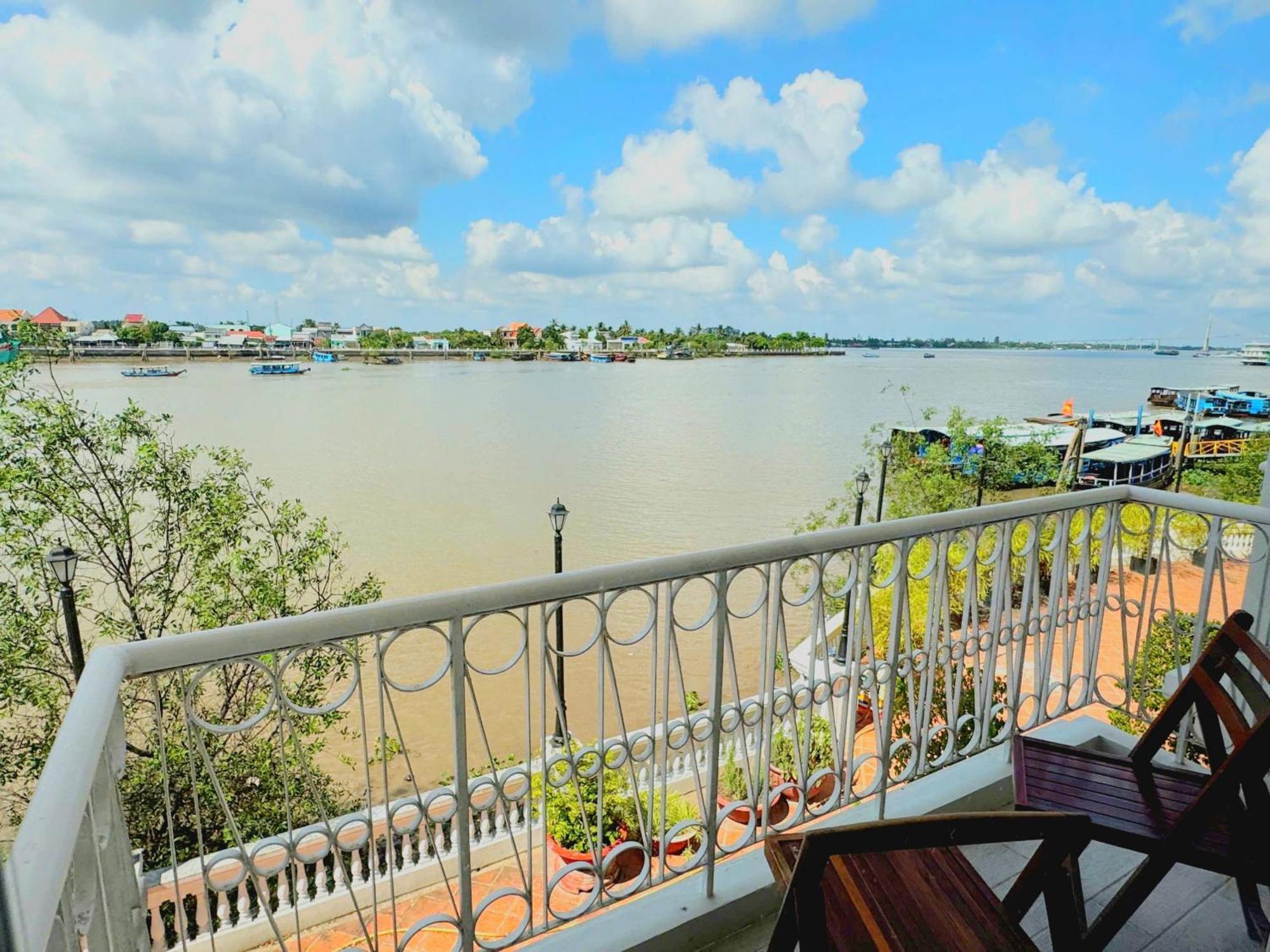 Chuong Duong Hotel หมีทอ ภายนอก รูปภาพ